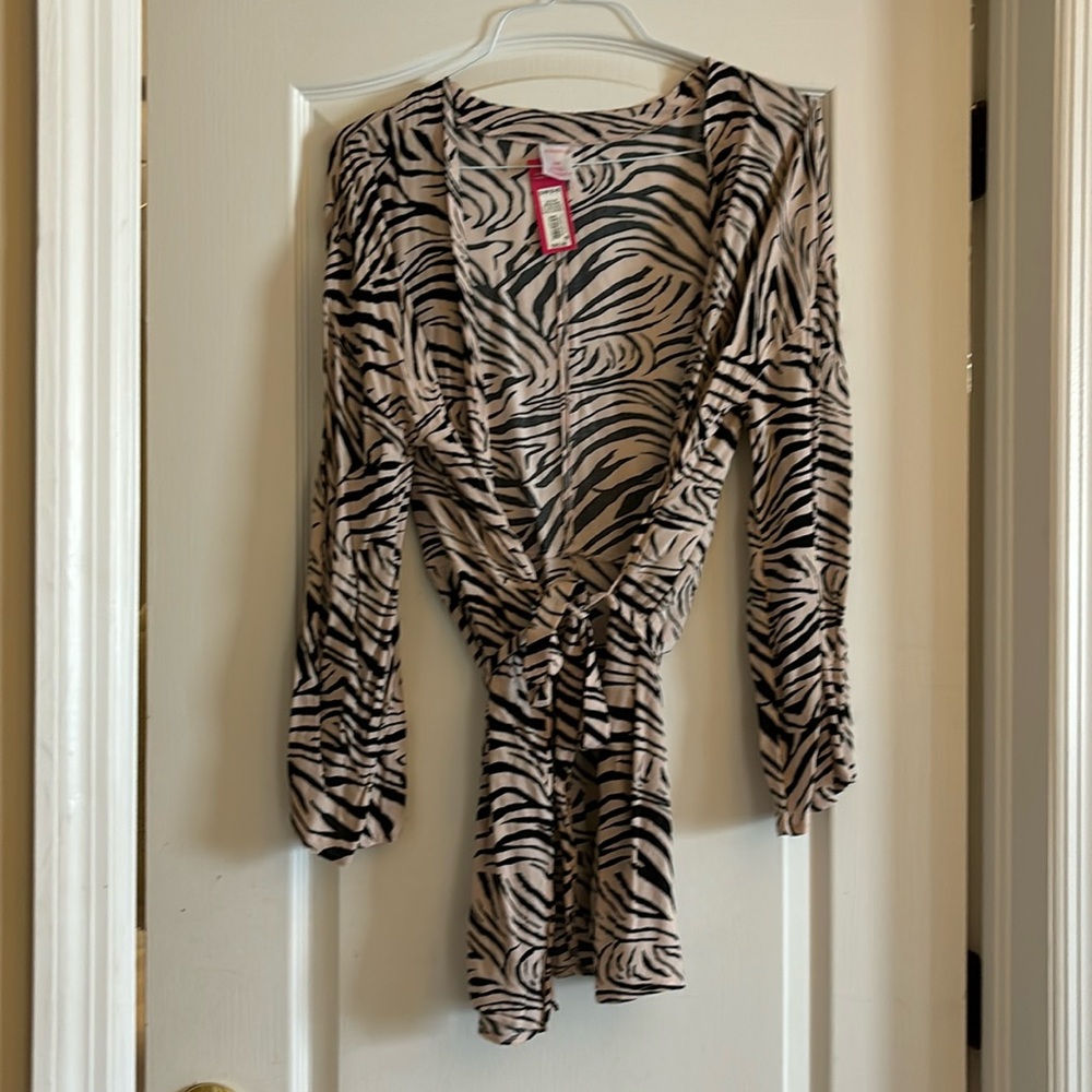 Tiger print cover up new with tags